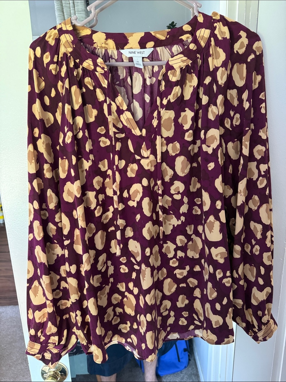 Nine West Maroon and Tan Printed Peasant Blouse Size Medium